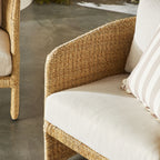 Fauteuil d'extérieur en résine tressée coloris sable