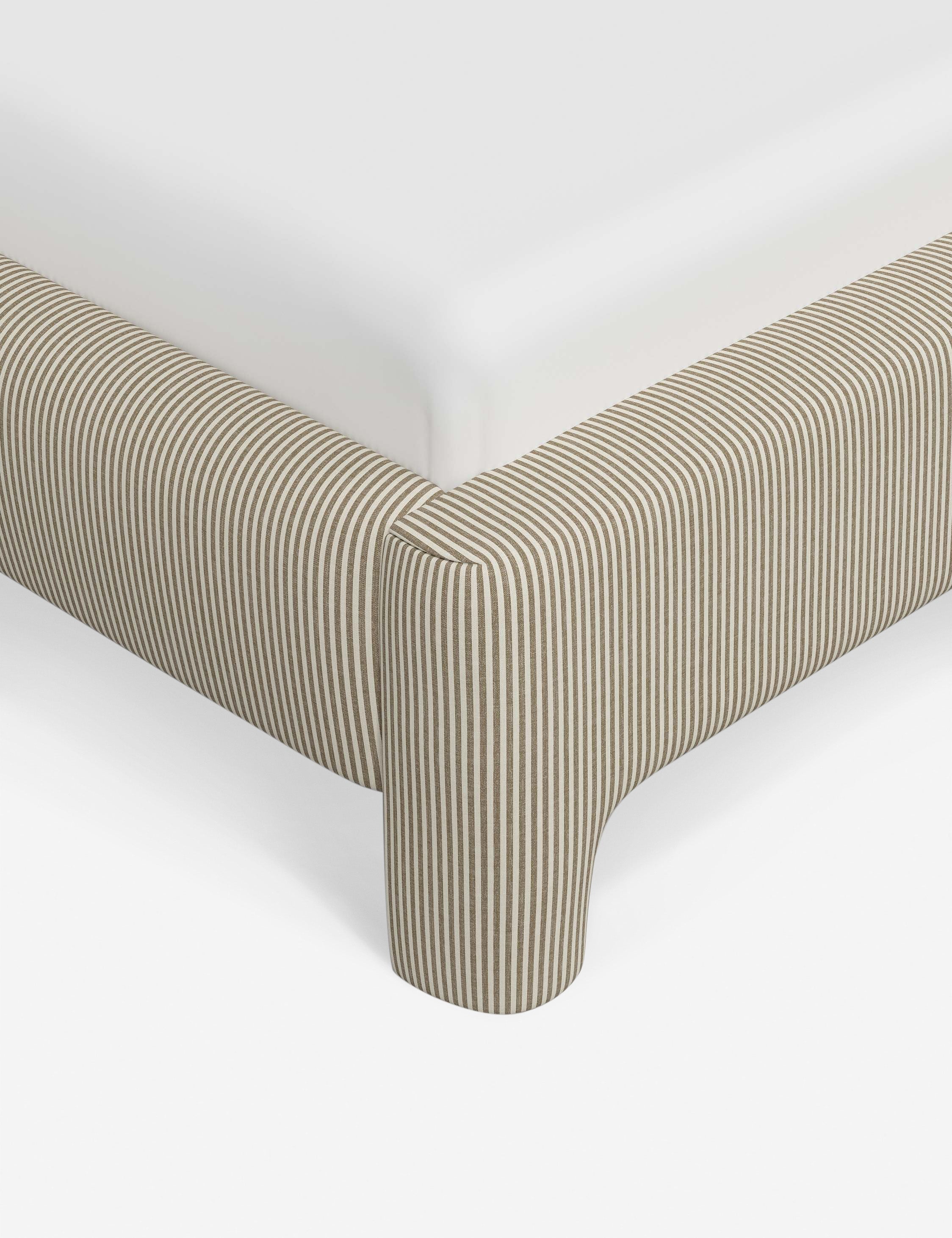 Kaisley Platform Bed