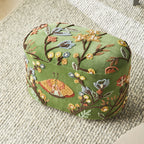 Ottoman brodé main fleuri en velours vert