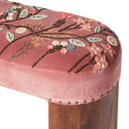 Banc brodé à la main en velours rose