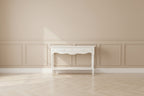 Console de style provincial français, patine antique blanche