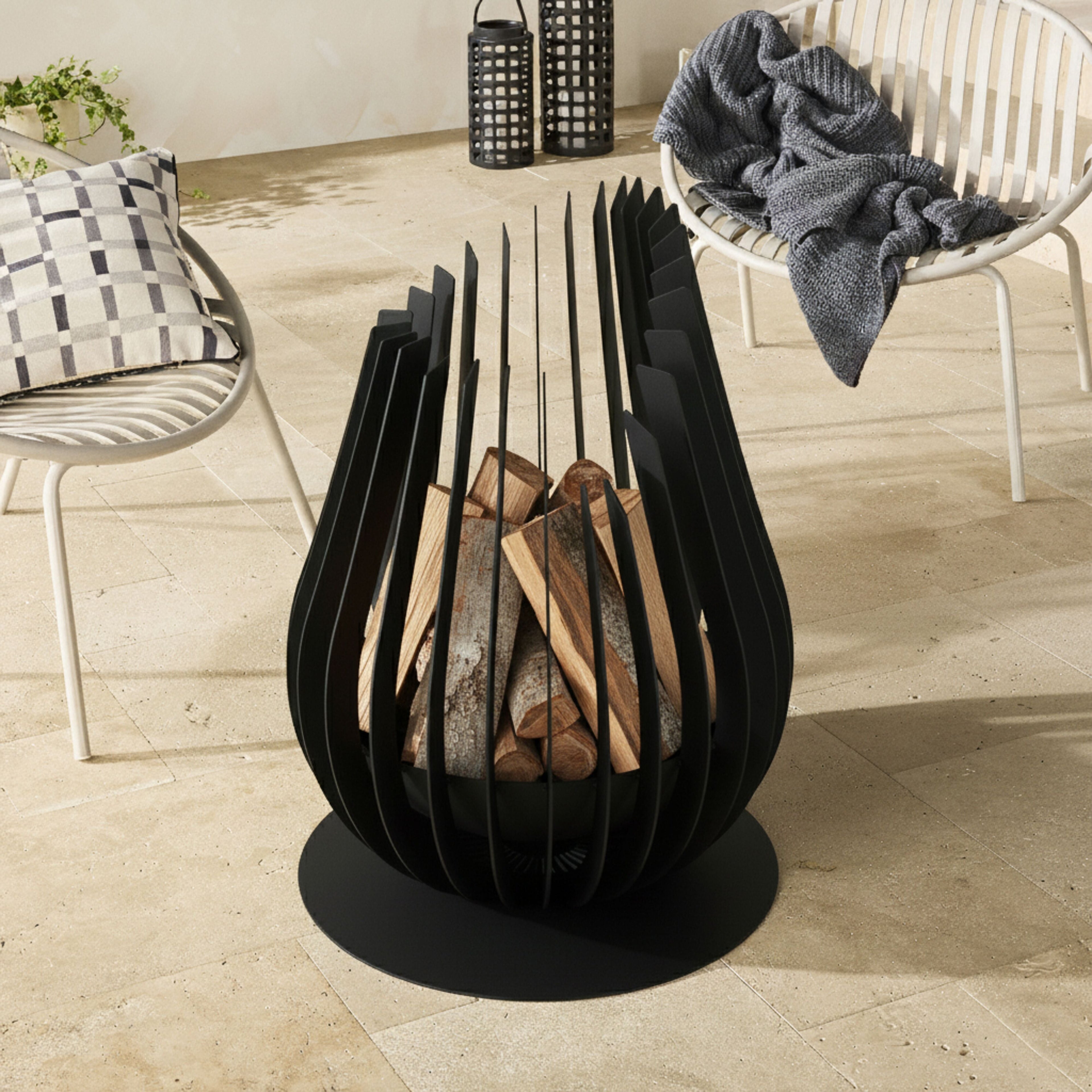 Tall Slat Iron Fire Pit Matte Black 60x75cm