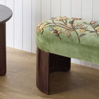 Banc courbé en velours vert brodé à la main