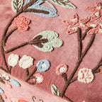 Pouffe floral brodé main en velours rose