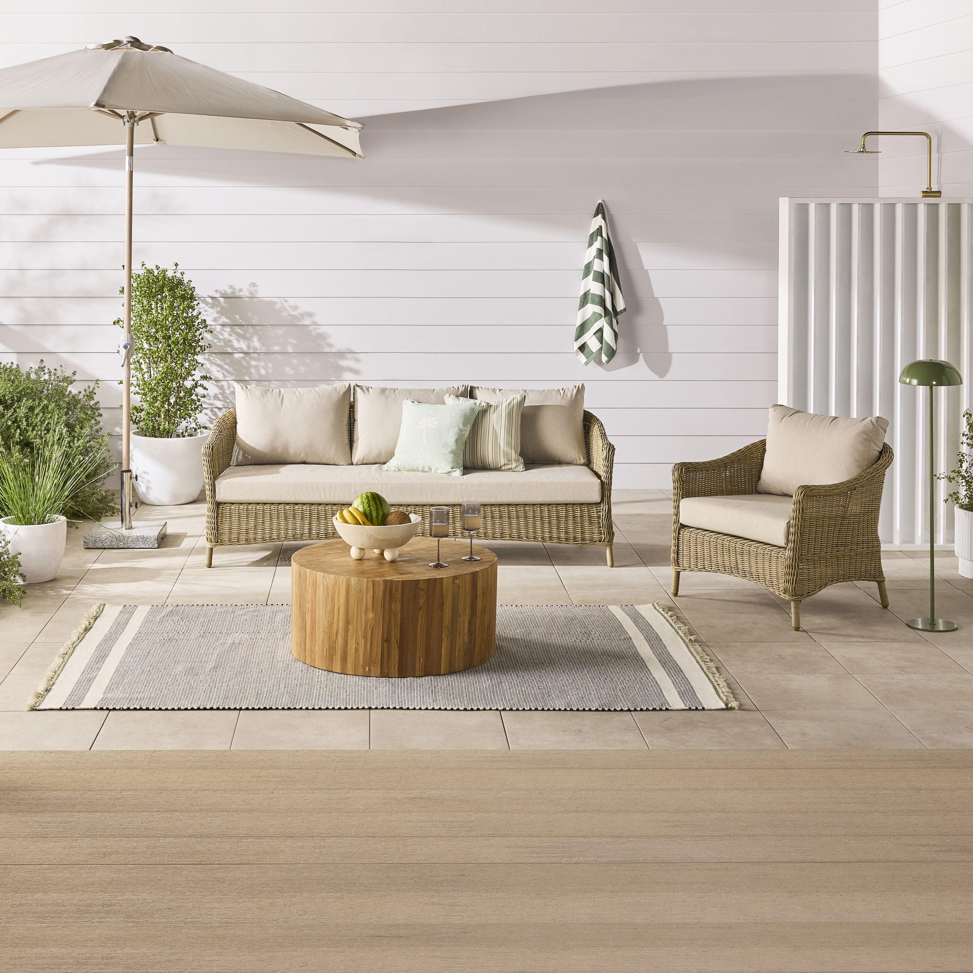 Hamptons Wicker Outdoor Armchair Natural