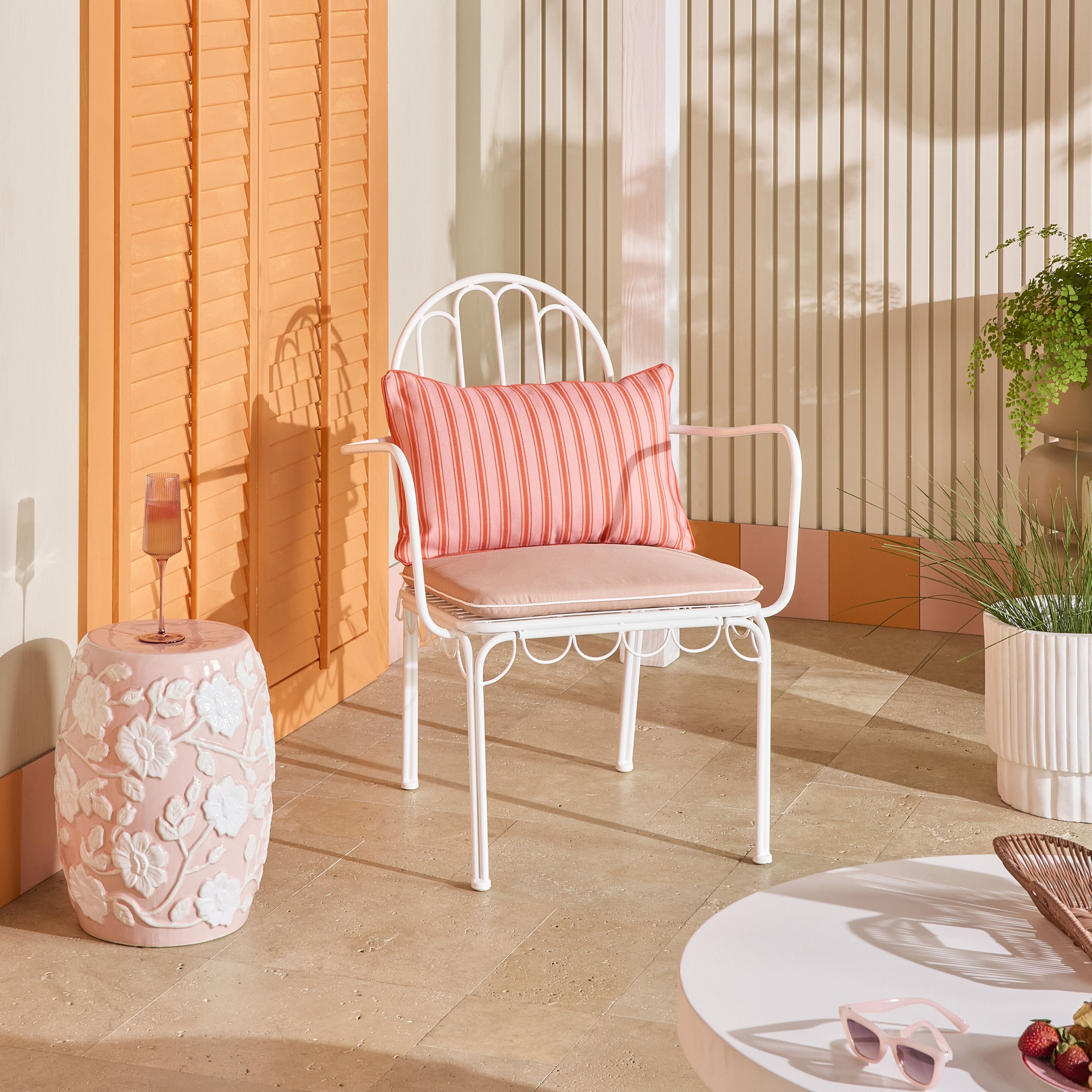 Scalloped Iron Outdoor Chair White with Pink Cushion