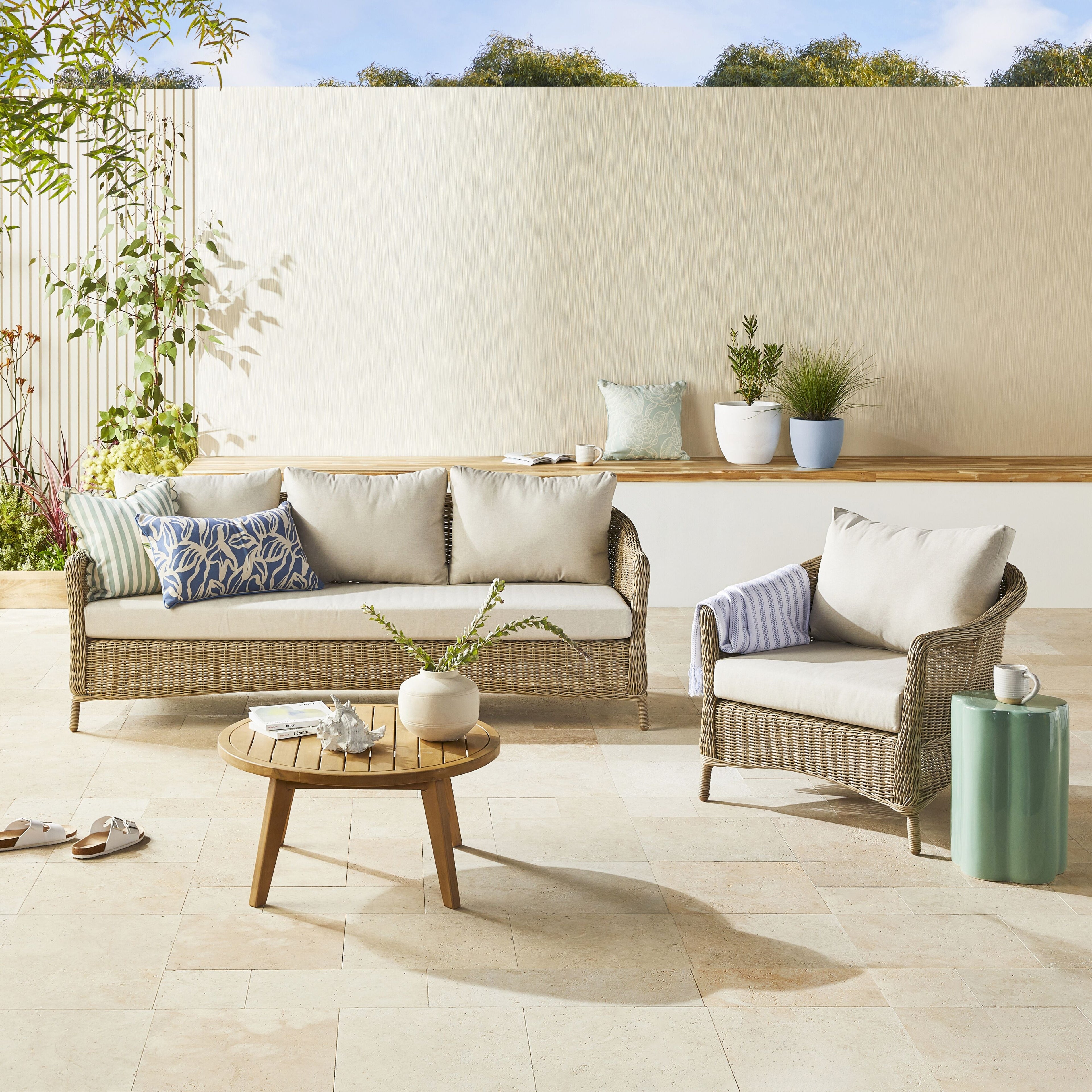 Hamptons Wicker Outdoor Armchair Natural